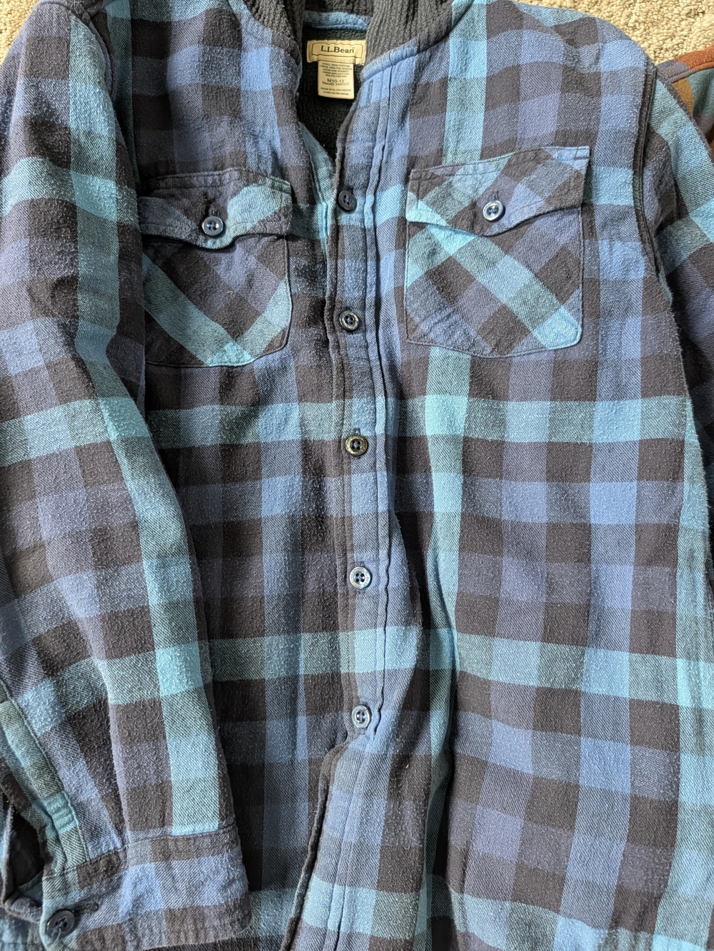 L.L. Bean Boys Hooded flannel - Picture 2 of 5